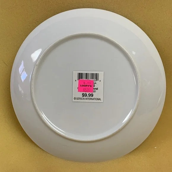 Hark & Gloria Snowflake Plates - Picture 4 of 8